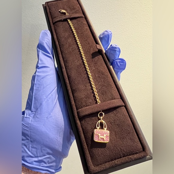 🩷SOLD🩷Authentic Hermes Constance bracelet rose gold with pink sapphires - Picture 7 of 11
